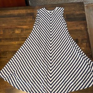 Girls L blue and white striped dress
